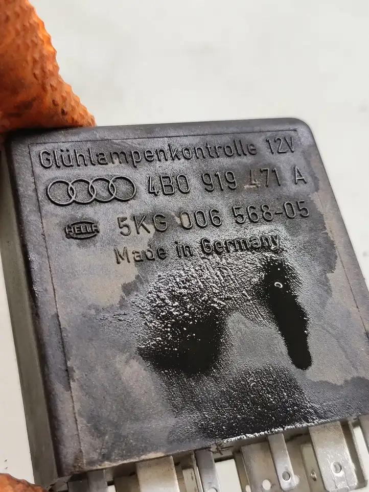 Audi A6 S6 C5 4B (2001 - 2004) 393 Реле освещения — фото 3
