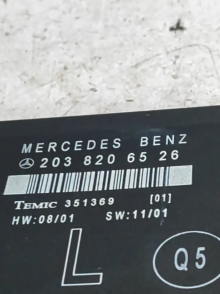 Mercedes-Benz C W203 (2000 - 2007) 2038200526 Блок управления дверью — фото 2