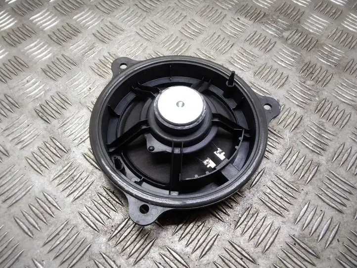 Nissan Qashqai (2010 - 2013) Динамики передних дверей — фото 3