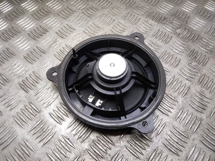Nissan Qashqai (2010 - 2013) Динамики передних дверей — фото 2