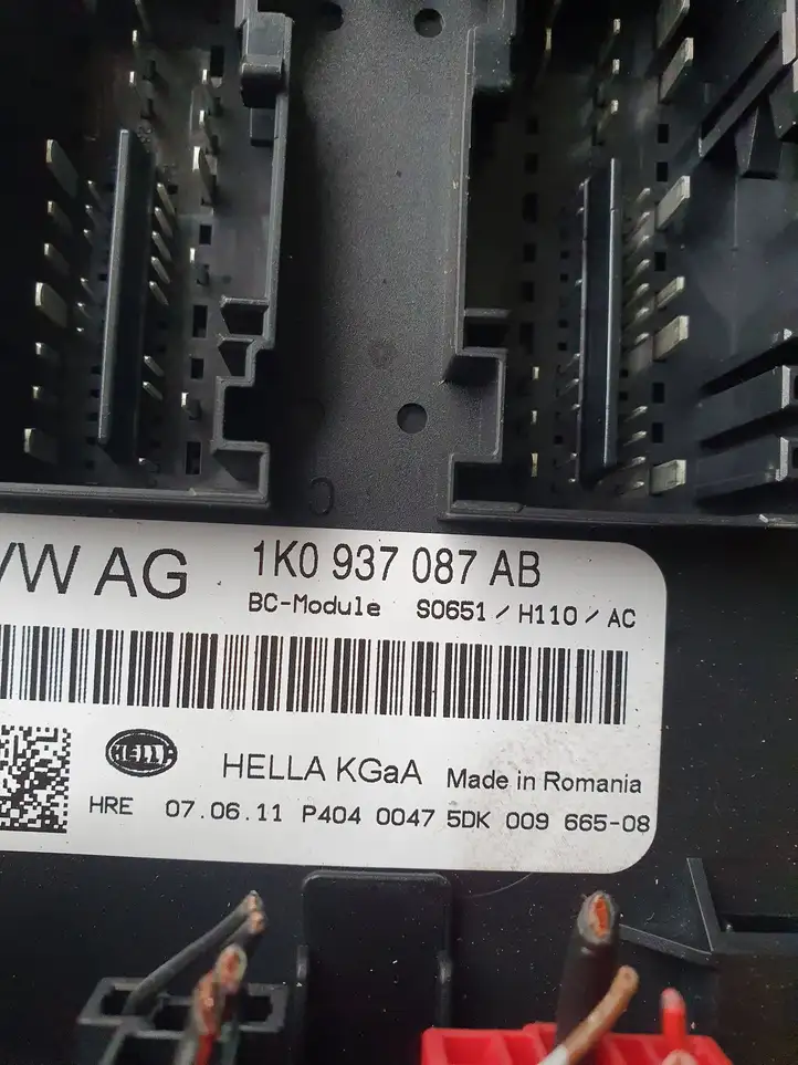 Skoda Superb B6 (3T) (2008 - 2015) 1K0937087AB Модуль комфорта — фото 3