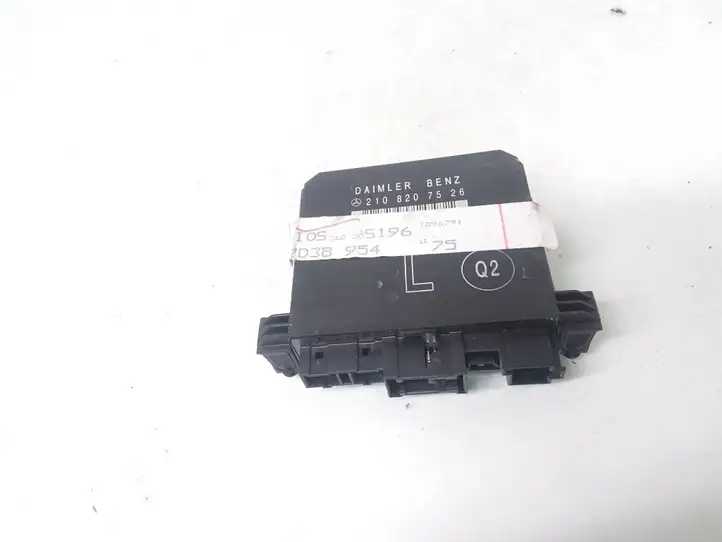Mercedes-Benz E W210 (1995 - 2002)  2108207526 Блок управления дверью