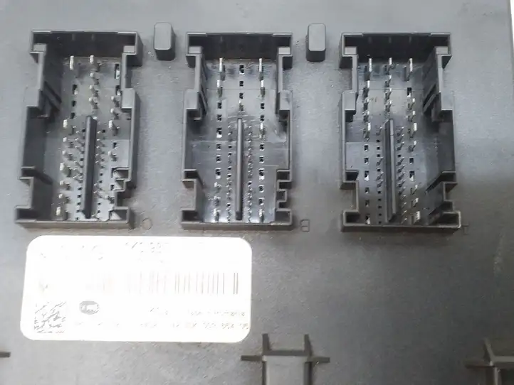 Skoda Octavia Mk2 (1Z) (2004 - 2013)  1K0937087D Mодуль kомфортa