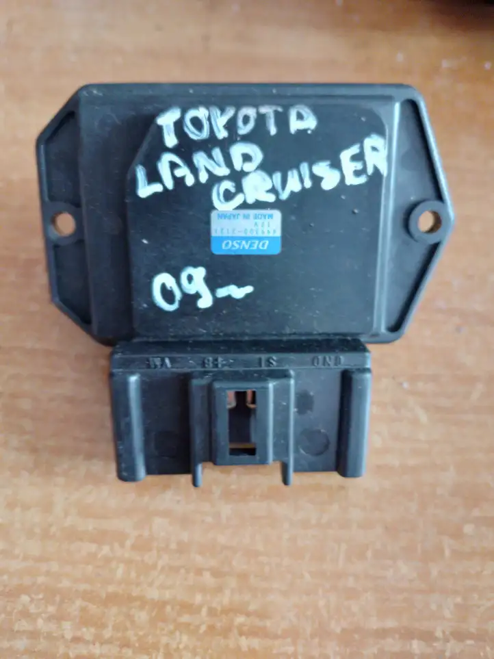 Toyota Land Cruiser (J120) (2002 - 2009) 4995002121 Реле вентилятора печки салона — фото 3