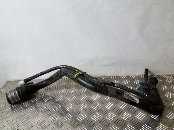 Opel Astra (2015 - 2020)  13493916 Наливная труба топливного бака