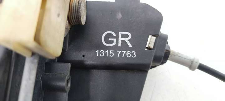 Opel Vectra (2002 - 2005)  13157763 Передняя звукоизоляция