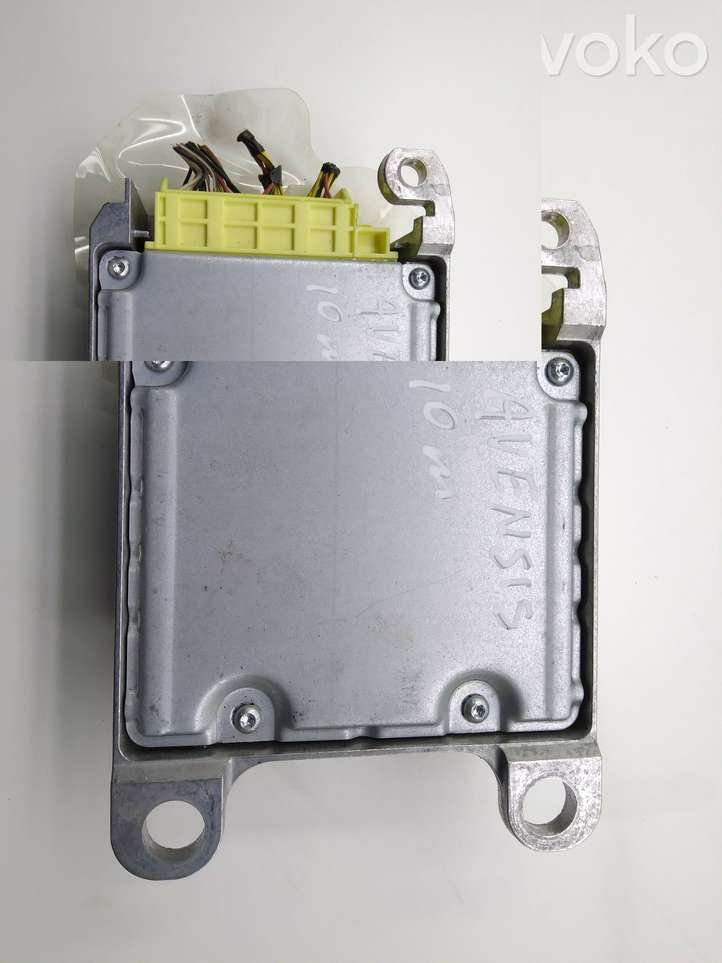 Toyota Avensis T270 (2009 - 2012)  8917005250 Блок управления надувных подушек