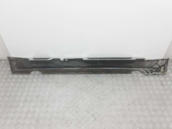 BMW 1 E81 E87 (2004 - 2011)  7147401 Порог