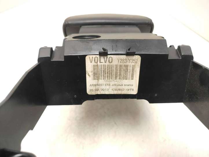 Volvo XC60 (2008 - 2013)  30755587 Подлокотник