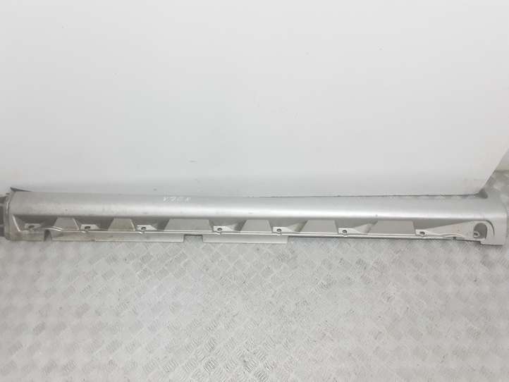 Volvo V70 (2004 - 2007)  30744339 Порог