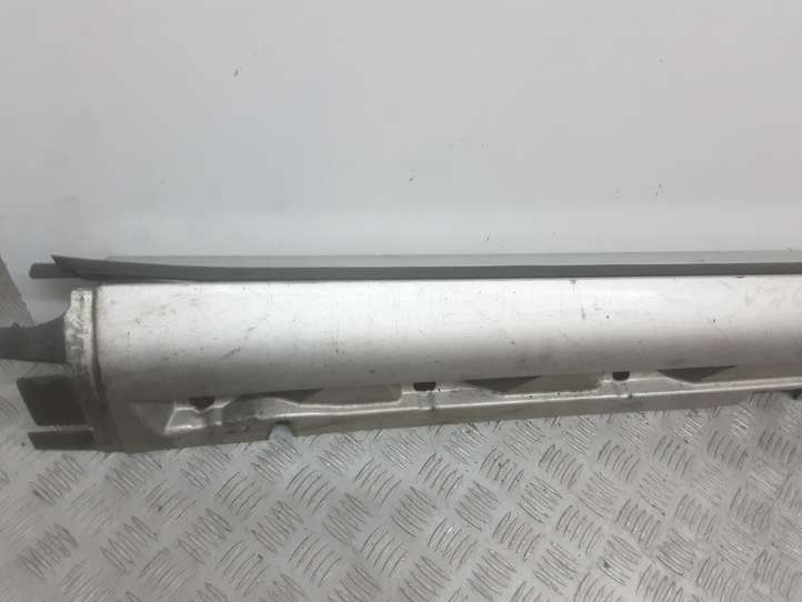Volvo V70 (2004 - 2007)  30744339 Порог