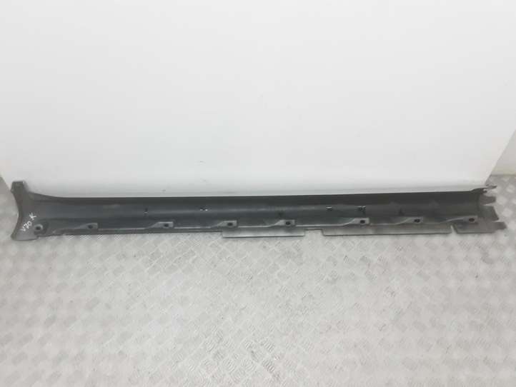 Volvo V70 (2004 - 2007)  30744339 Порог
