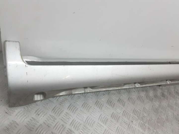 Volvo V70 (2004 - 2007)  08693502 Порог