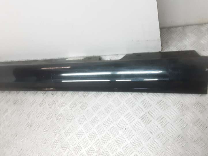BMW 3 E90 E91 (2005 - 2012)  7202651 Порог