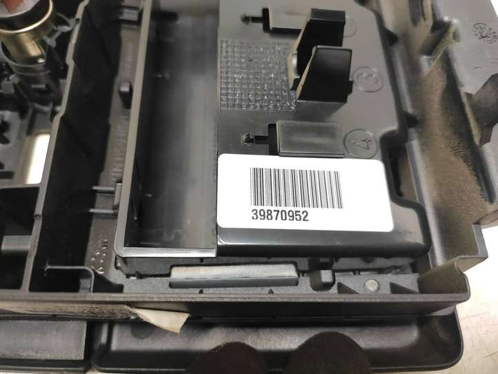 Volvo S80 (2006 - 2009)  30715142 Подлокотник