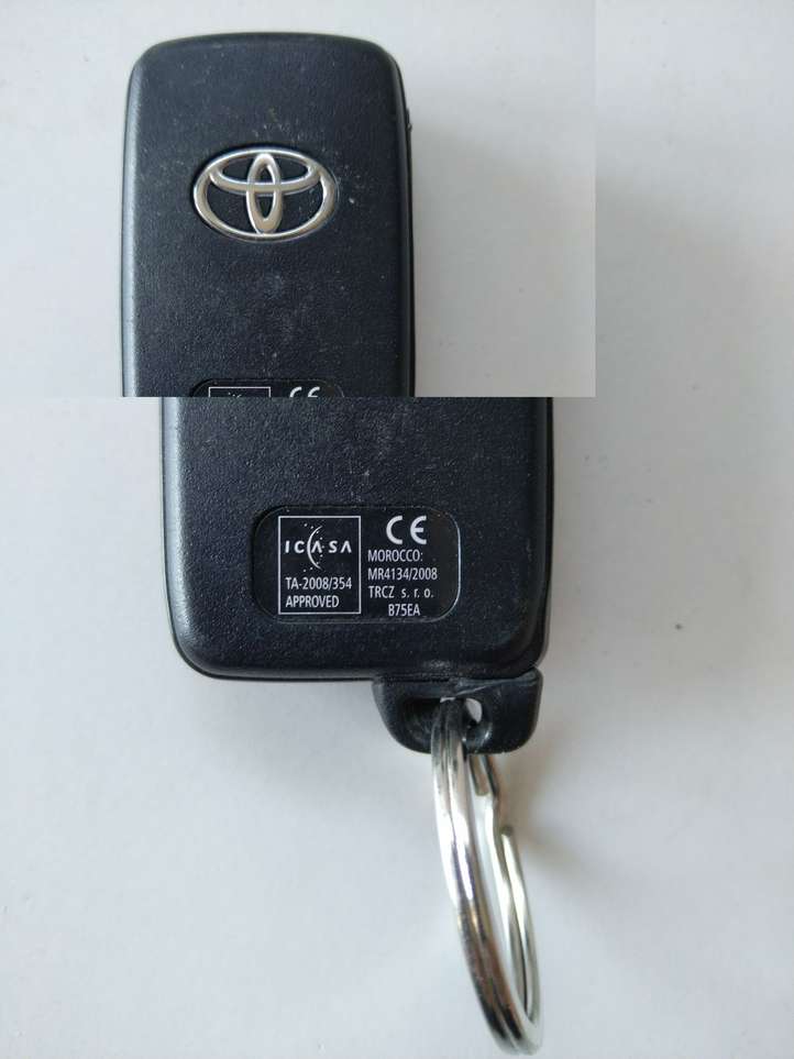 Toyota Verso (2012 - 2015)   Ключ / карточка зажигания