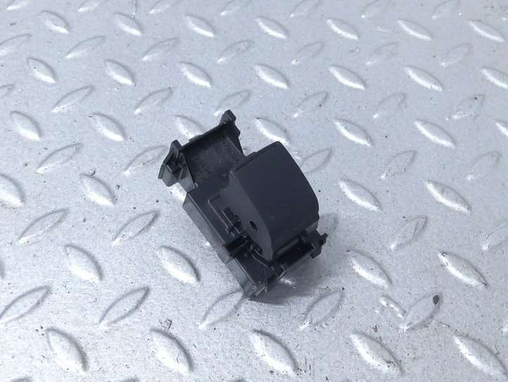 Toyota Yaris XP210 (2020 - )  173561013 Кнопка стеклоподъемников