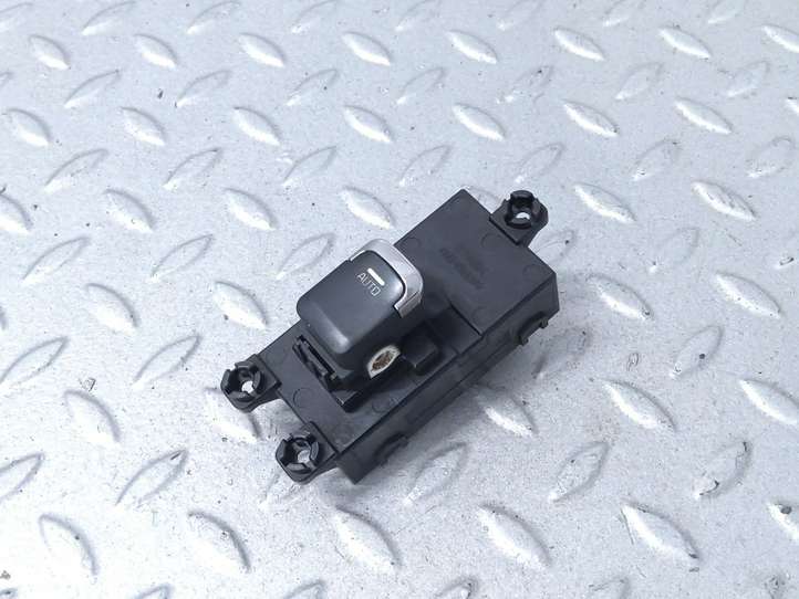 Kia Ceed (2015 - 2018)  93580A2100 Кнопка стеклоподъемников