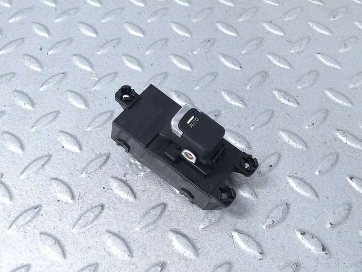 Kia Ceed (2015 - 2018)  93580A2100 Кнопка стеклоподъемников