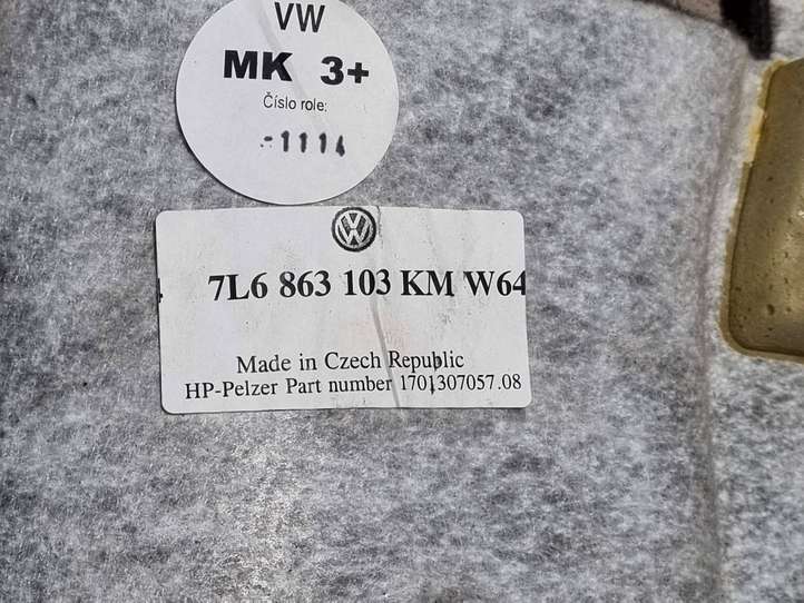 Volkswagen Touareg I (2002 - 2010)  7L6863103KM Передний коврик салона