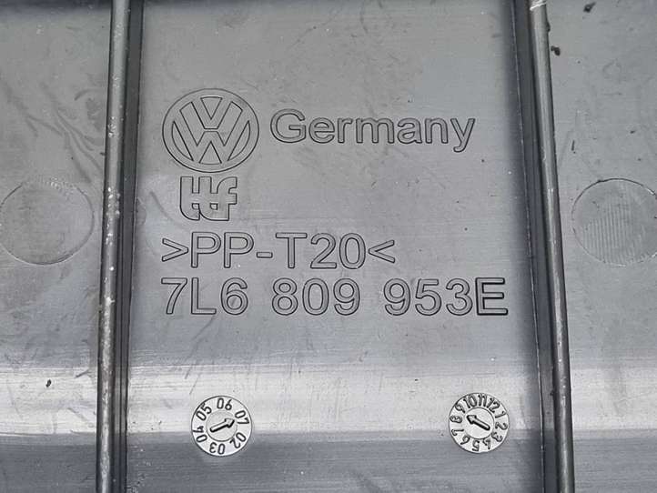 Volkswagen Touareg I (2002 - 2010)  7L6809953E Другая деталь салона