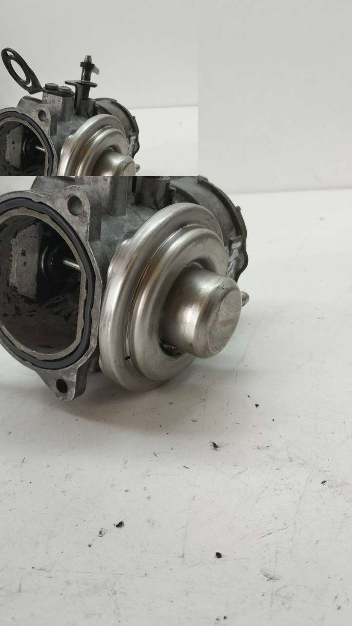 Volkswagen PASSAT B6 (2005 - 2010)  038129637A Клапан EGR