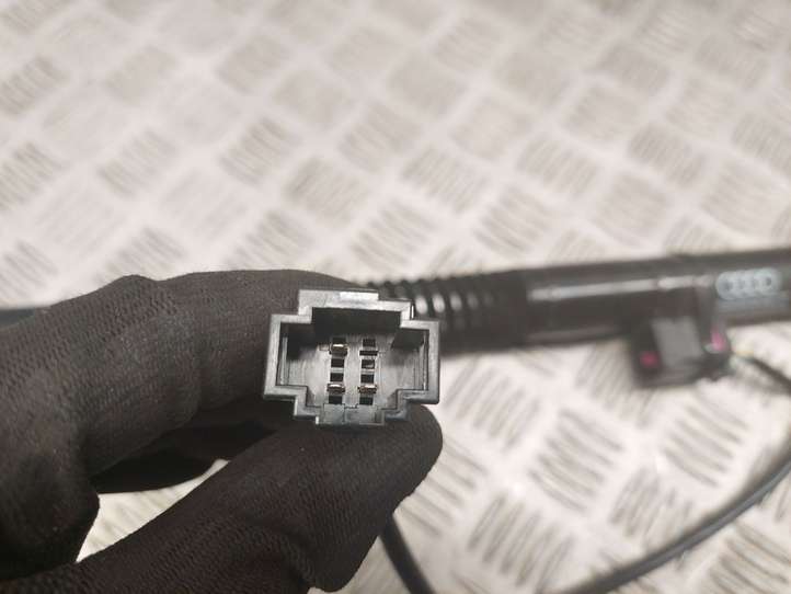 Audi A7 (2010 - 2014)  4G8827852F Притягиватель задней крышки