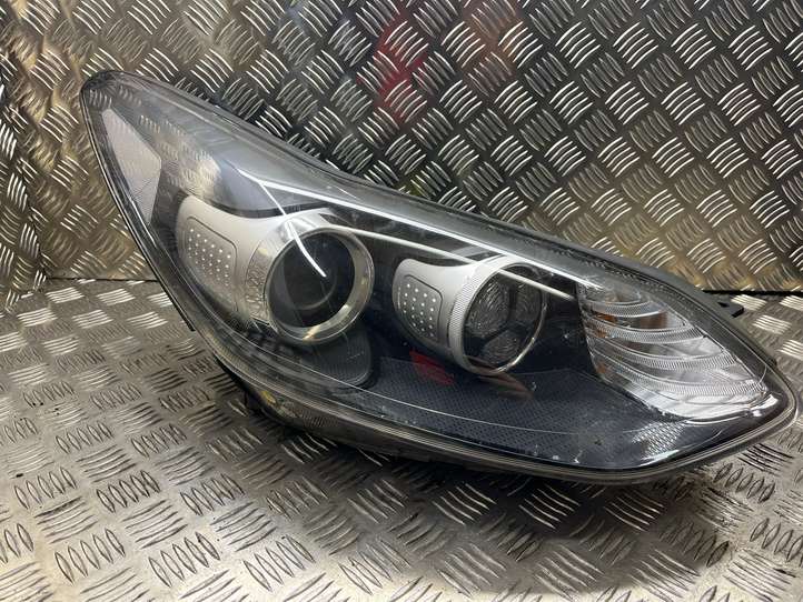 Kia Sportage (2016 - 2018)  92102 Передняя фара