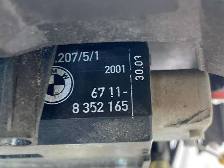 BMW 5 E39 (1996 - 2003)  8352165 Передняя звукоизоляция