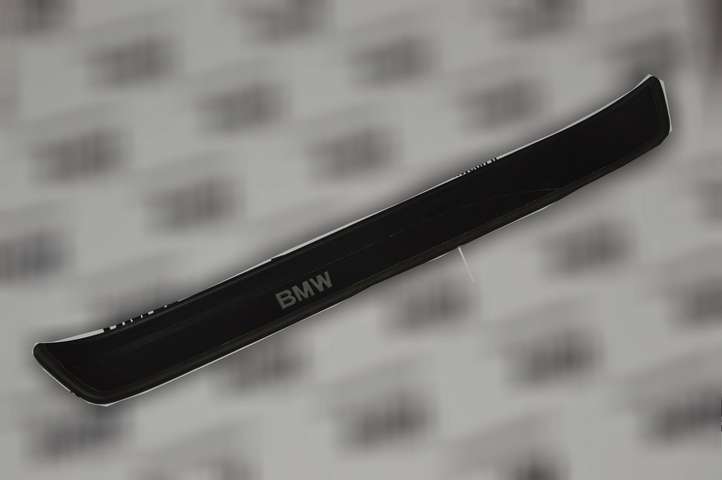 BMW 3 E90 E91 (2005 - 2012)  7060279 Отделка переднего порога (внешняя)
