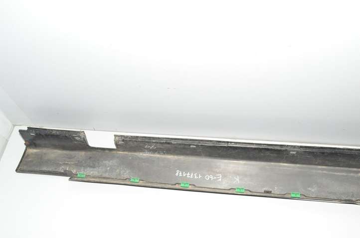BMW 5 E60 E61 (2004 - 2010)   Порог