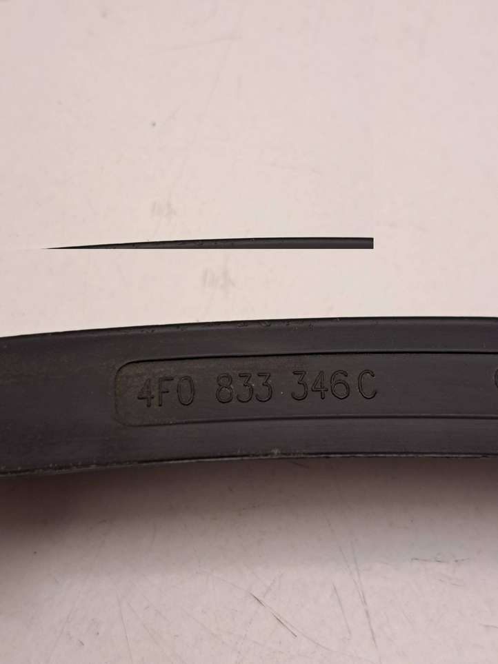 Audi A6 (2004 - 2008)  4F0833346C Уплотнительная резина на задних дверях