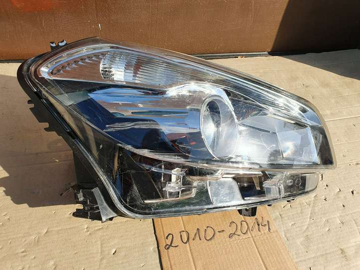 Nissan Qashqai (2010 - 2013)  1EL01033506 Передняя фара