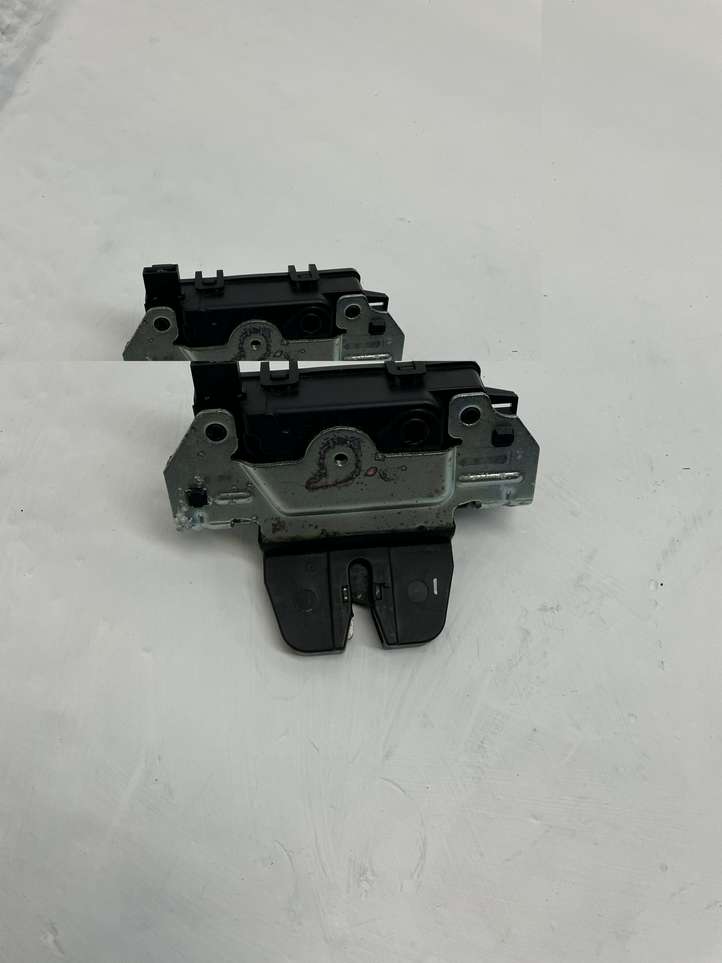 Opel Astra (2004 - 2009)  495058724 Замок задней крышки