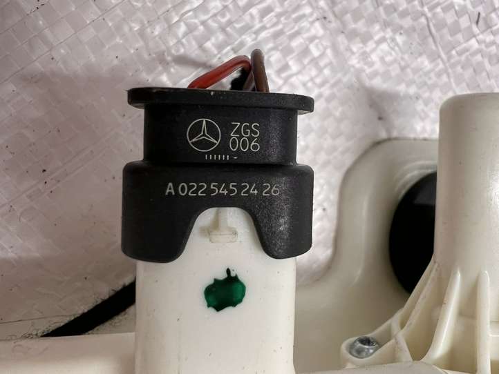 Mercedes-Benz GLC X253/C253 (2015 - )  A0225452426 Замок задней крышки