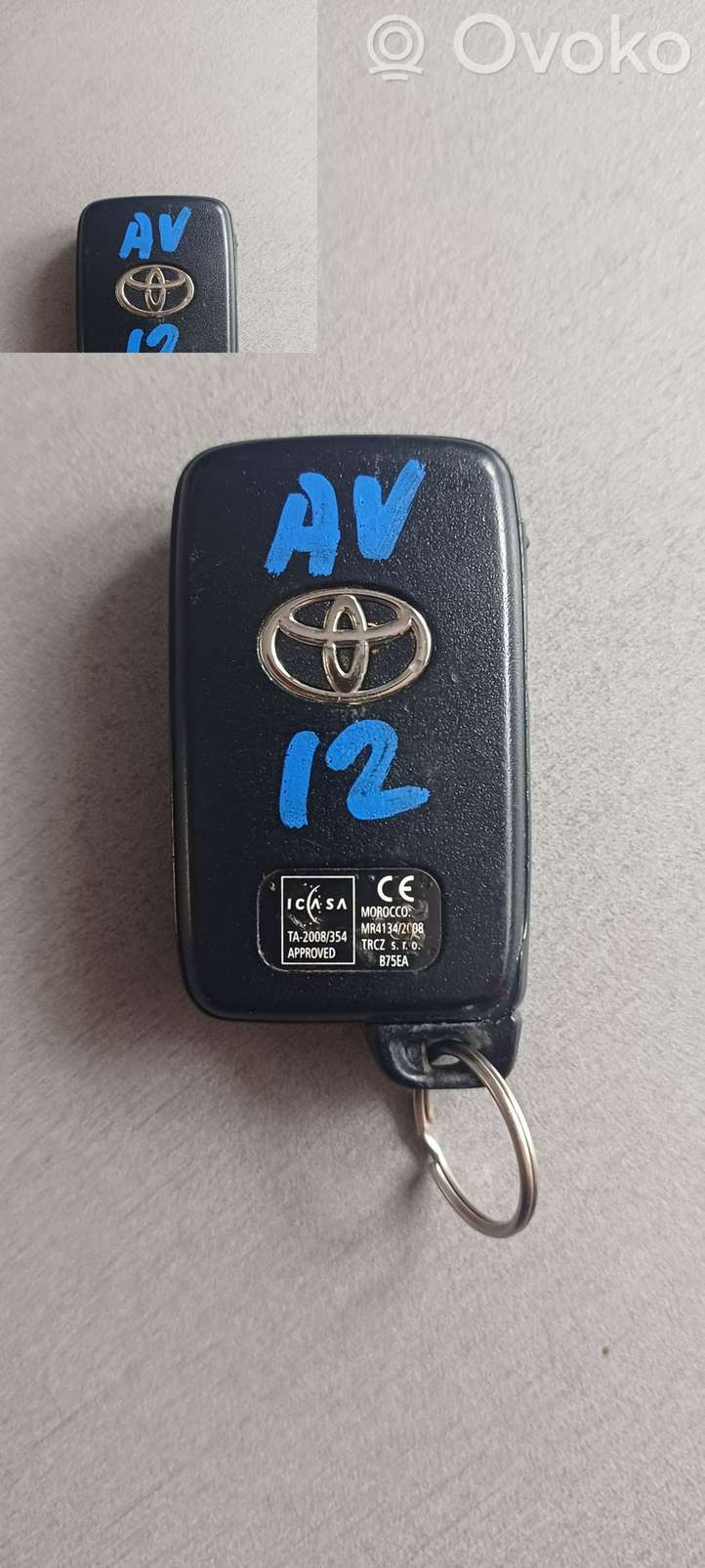 Toyota Avensis T270 (2012 - 2015)   Ключ / карточка зажигания