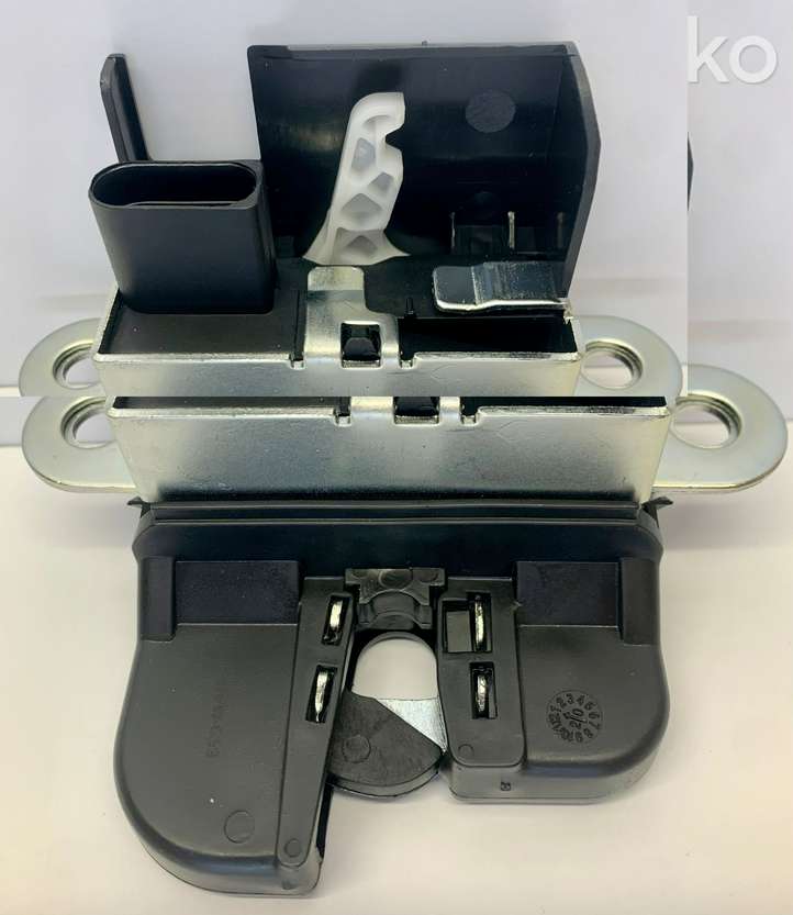 Seat Altea XL (2004 - 2015)  1P9827645A Замок задней крышки