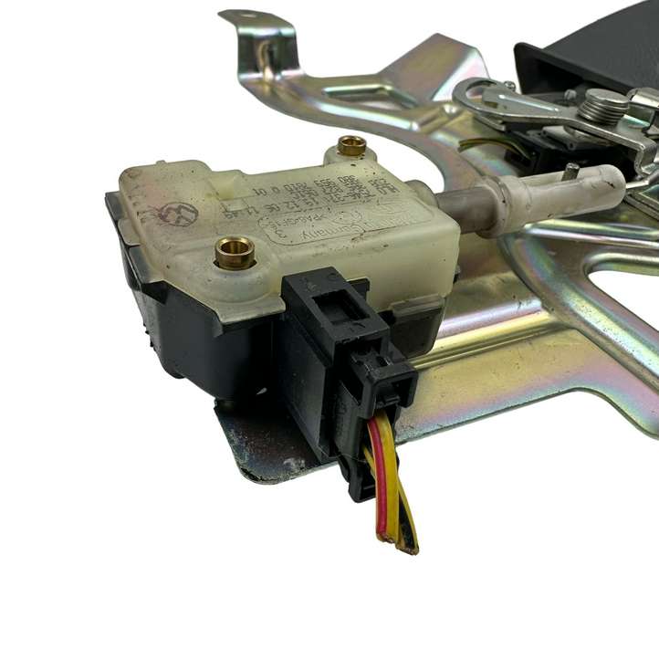 Volkswagen Phaeton (2002 - 2008)  3D5827501H Замок задней крышки