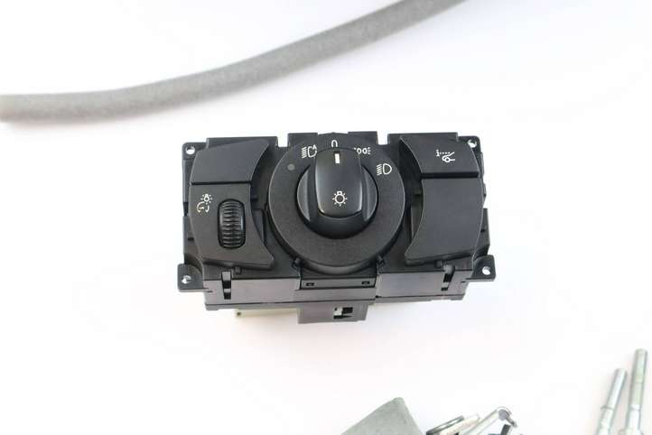 BMW M6 E63/E64 (2004 - 2010)  9190873 Экран дисплея вверх