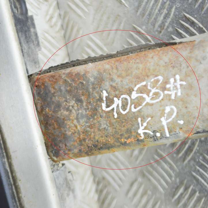 Audi Q7 (2009 - 2015)  4L0071065 Порог