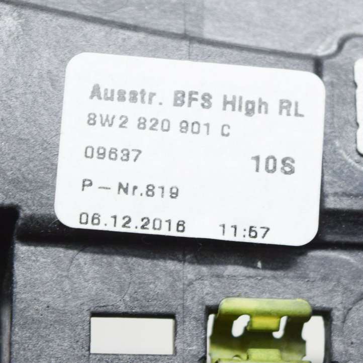 Audi A4 (2015 - 2019)  8W2820901C Воздушная решётка окна