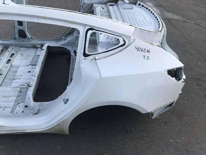 Tesla Model 3 (2017 - 2023)   Задняя четверть