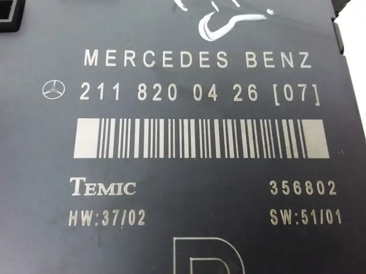 Mercedes-Benz E W211 (2002 - 2009) 2118200426 Блок управления дверью — фото 3