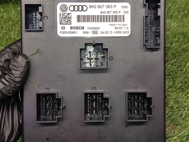 Audi Q5 SQ5 (2008 - 2012) 8K0907063P Модуль комфорта — фото 3