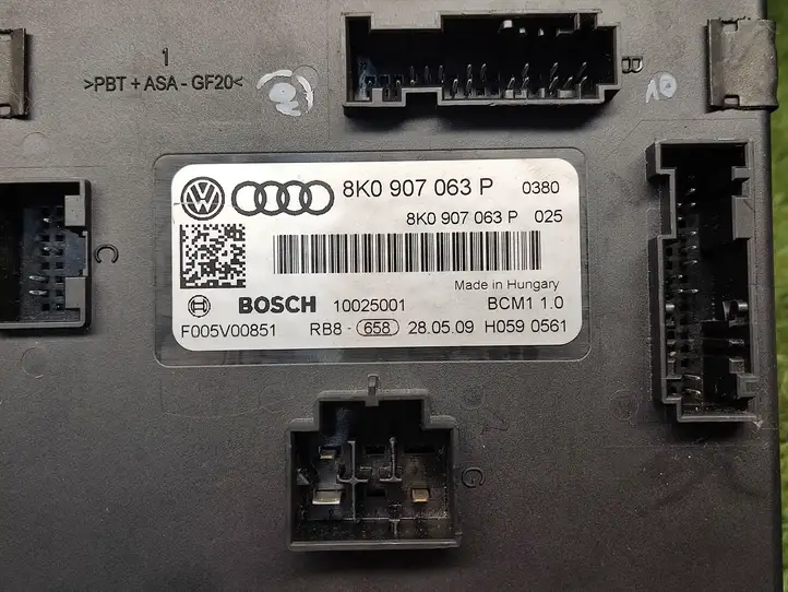 Audi A4 S4 B8 8K (2007 - 2011) 8K0907063P Модуль комфорта — фото 3