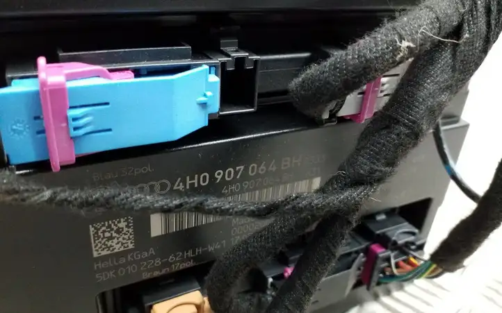 Volkswagen Touareg II (2010 - 2018)  4H0907064BH Mодуль kомфортa