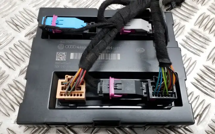 Volkswagen Touareg II (2010 - 2018)  4H0907064BH Mодуль kомфортa