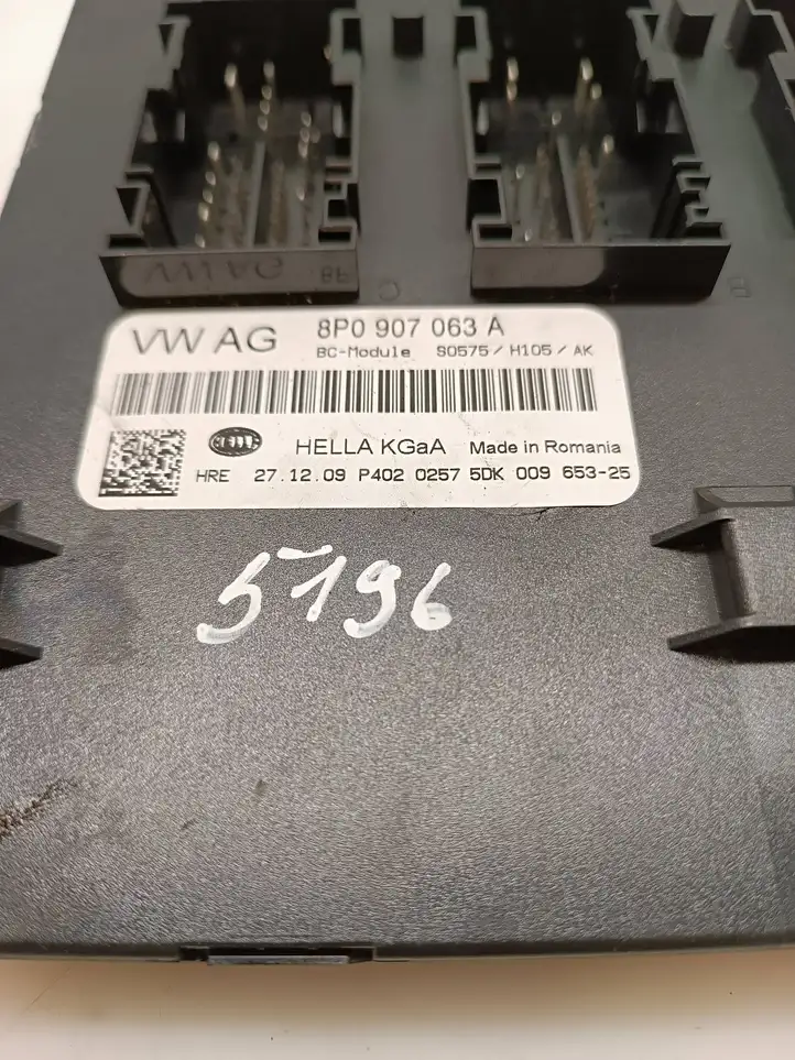 Audi A3/S3 8P (2008 - 2013) 8P0907063A Модуль комфорта — фото 4