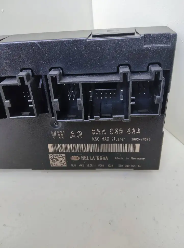 Volkswagen PASSAT B7 (2011 - 2014) 3AA959433 Модуль комфорта — фото 4