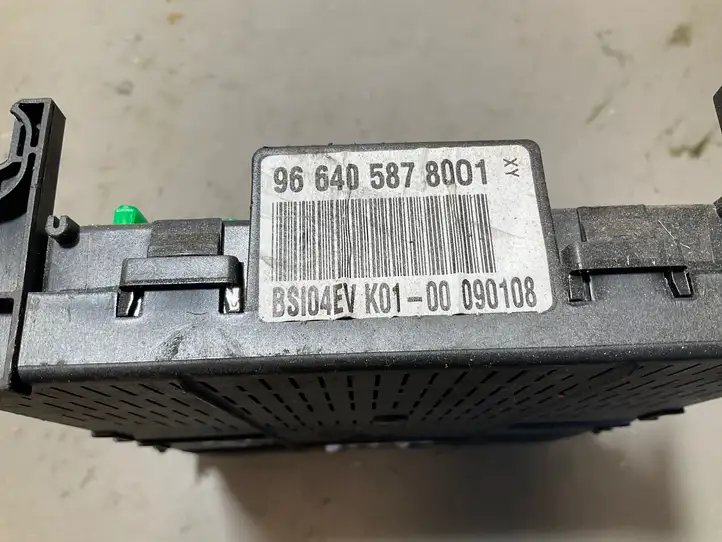 Citroen C4 I Picasso (2006 - 2013) BSI04EVK01 Модуль комфорта — фото 4